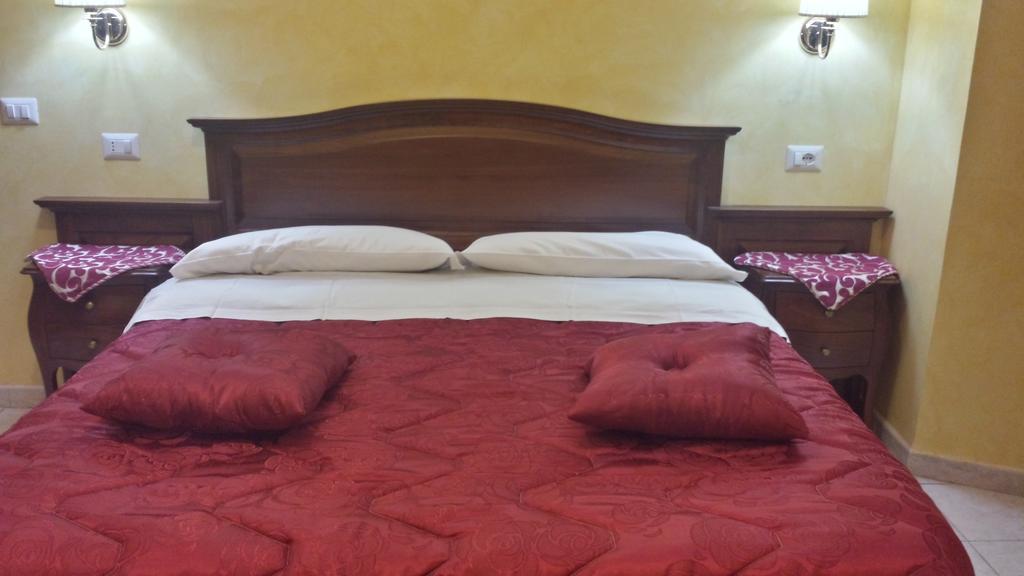 3 Lati Di Pitagora B&B ローマ エクステリア 写真