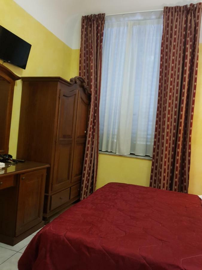 3 Lati Di Pitagora B&B ローマ エクステリア 写真